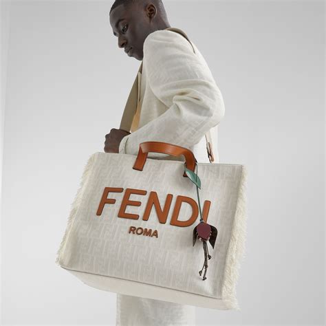 trio fendi prezzo|fendi italia.